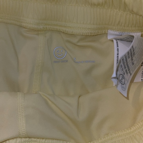 Gilly highs butter yellow shorts - Picture 3 of 3